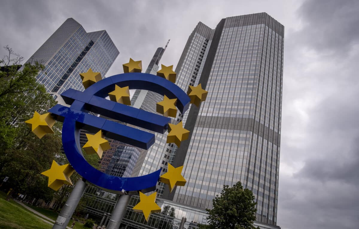 EU seeks new import fee on e-commerce packages